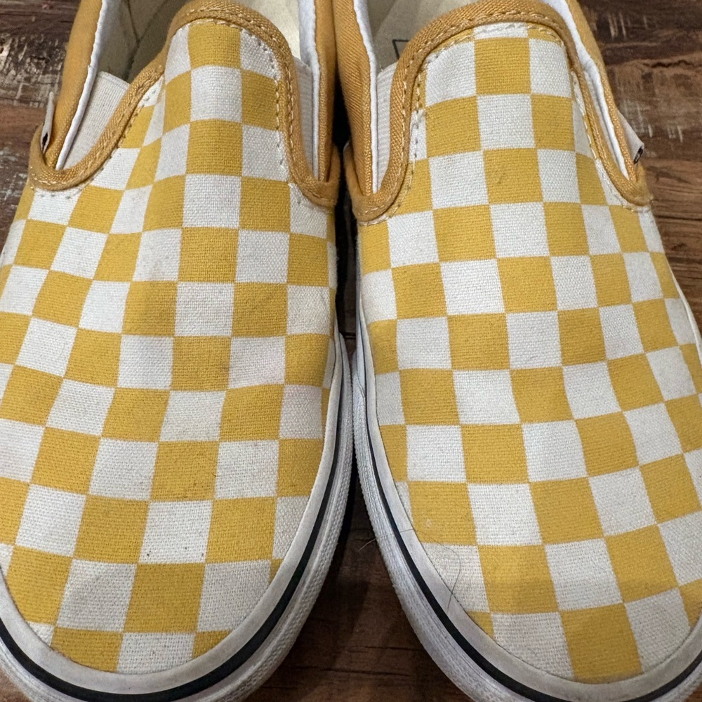 Yellow Vans - Picture 2 of 7